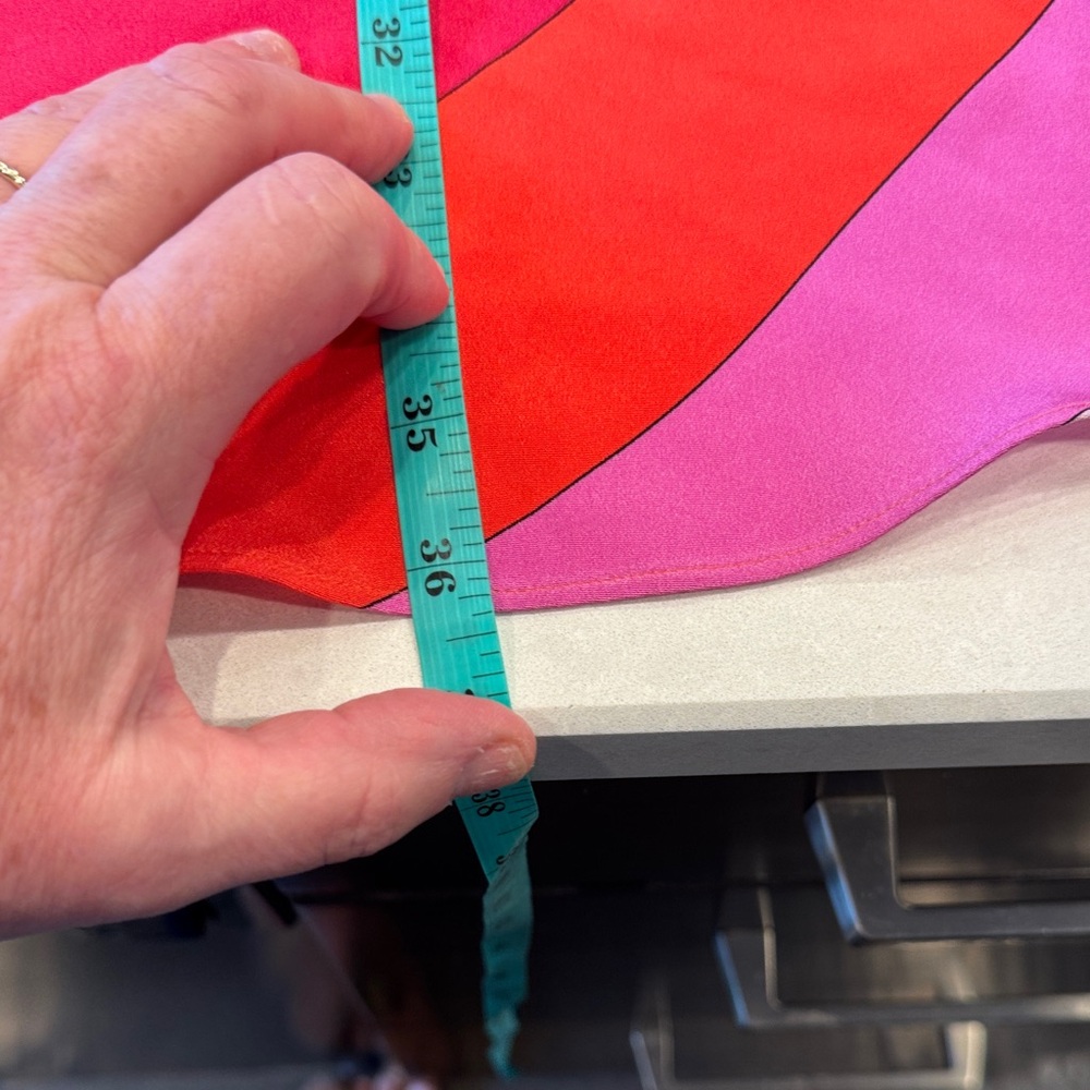 Emilio Pucci Pink and Orange Silk poncho - Picture 7 of 16